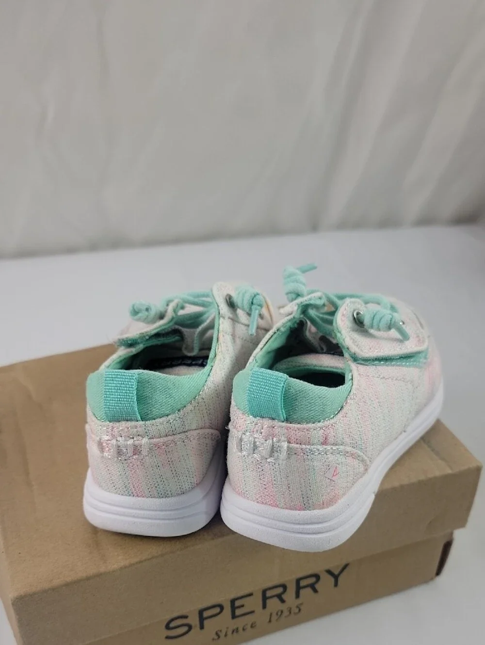 Sperry Kids Lace-Up Sneakers in Mint and Light Pink Baycoast Jr Stripe 8m